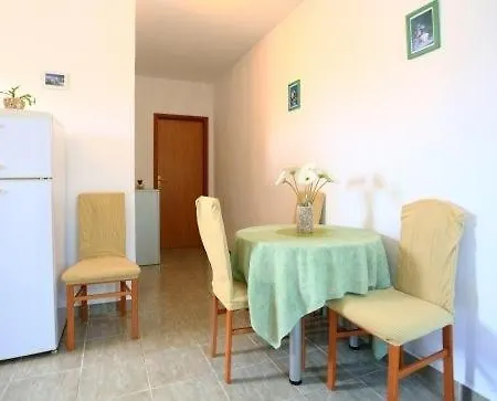 In With Seaview, Balcony, Air Condition, Wifi * Kali